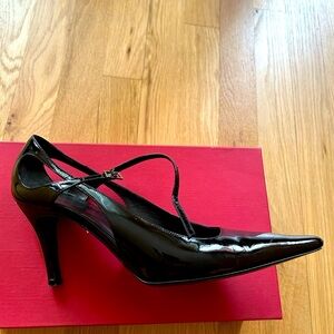 Escada black patent leather used shoes and metal detail on a heel